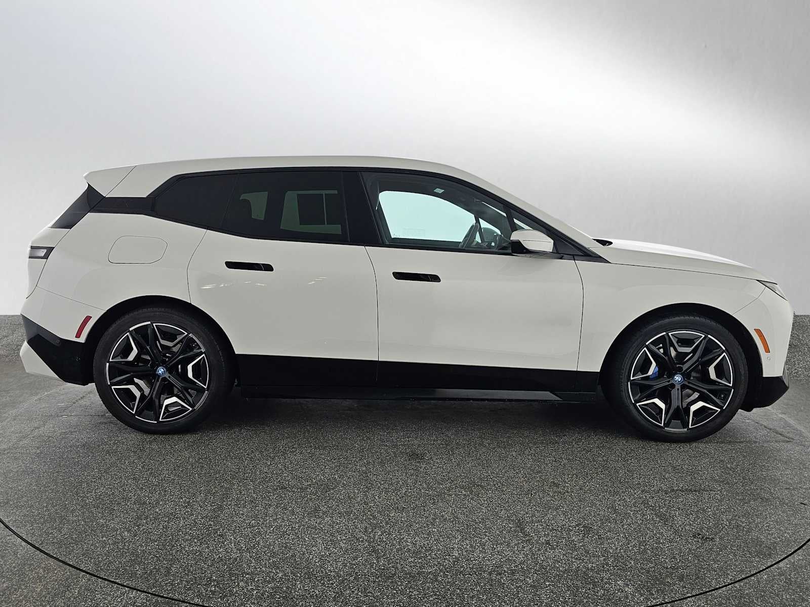 2022 BMW iX xDrive50 xDrive50