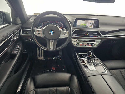 2022 BMW 7 Series 740i