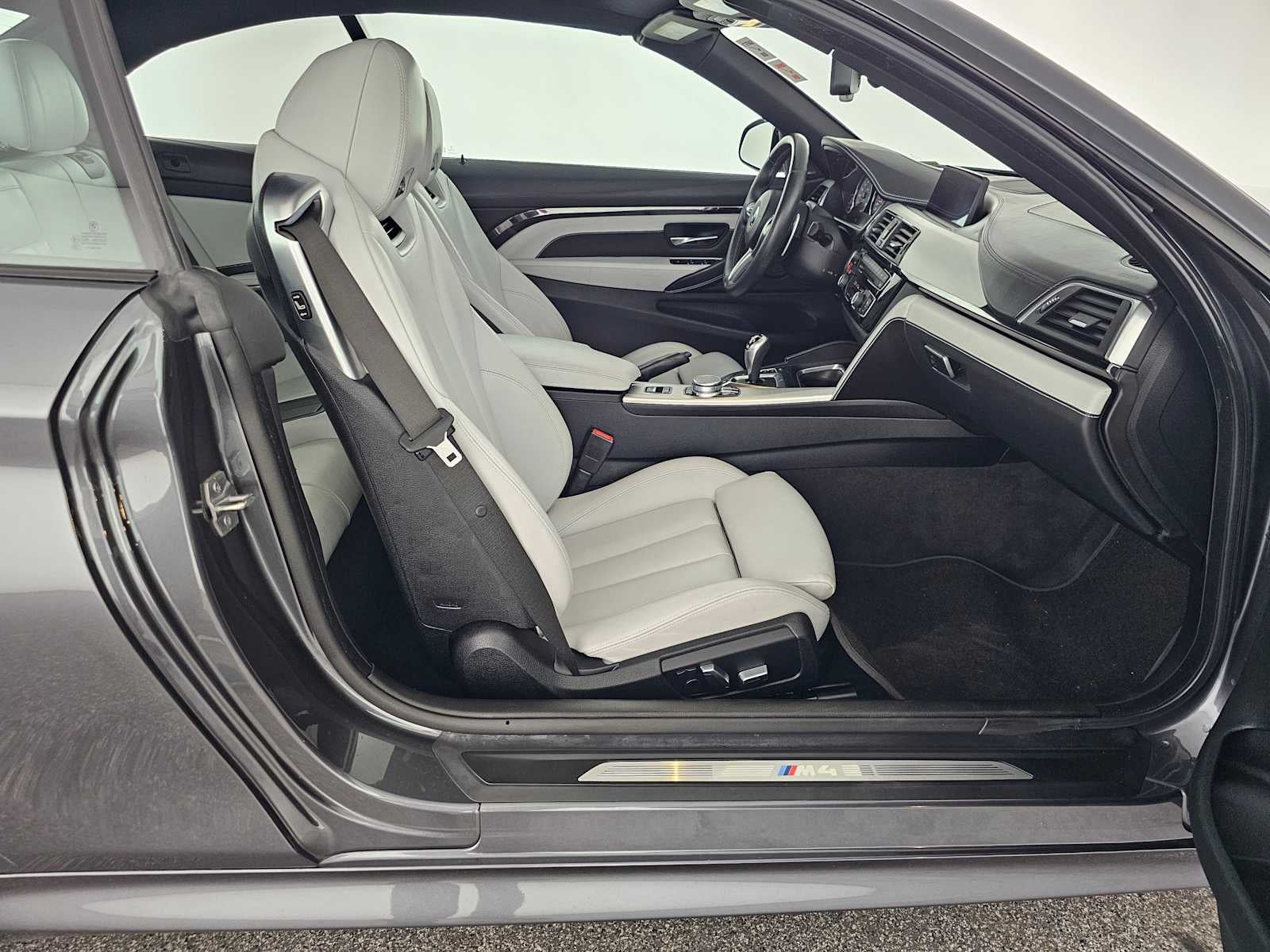 2020 BMW M4 Convertible Convertible