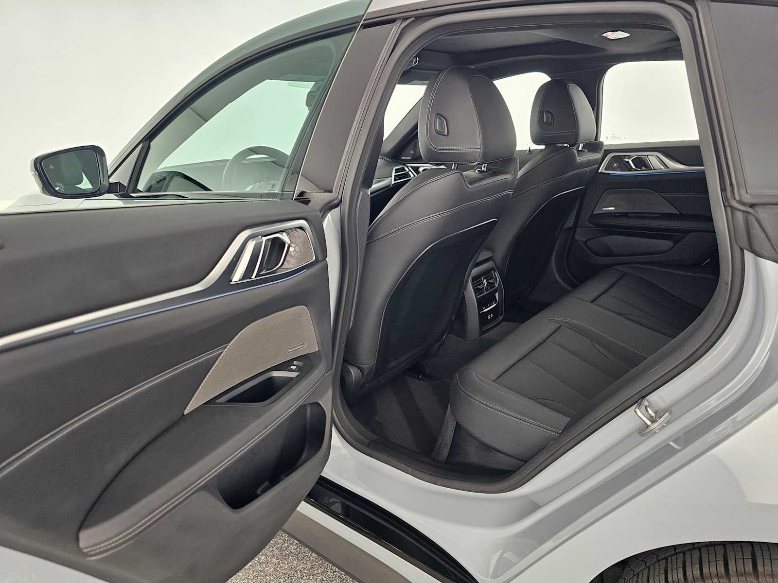 2025 BMW i4 xDrive40