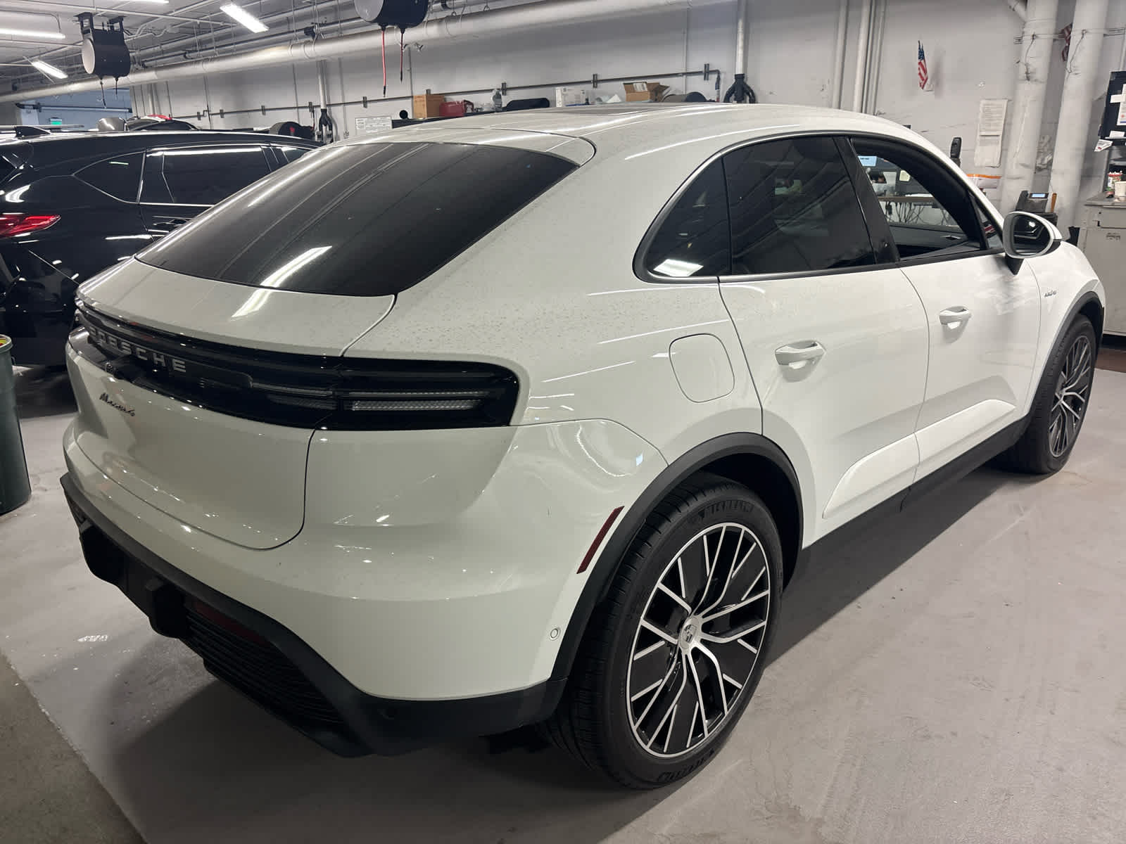 2024 Porsche Macan Electric 4