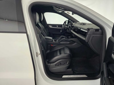 2024 Porsche Cayenne S