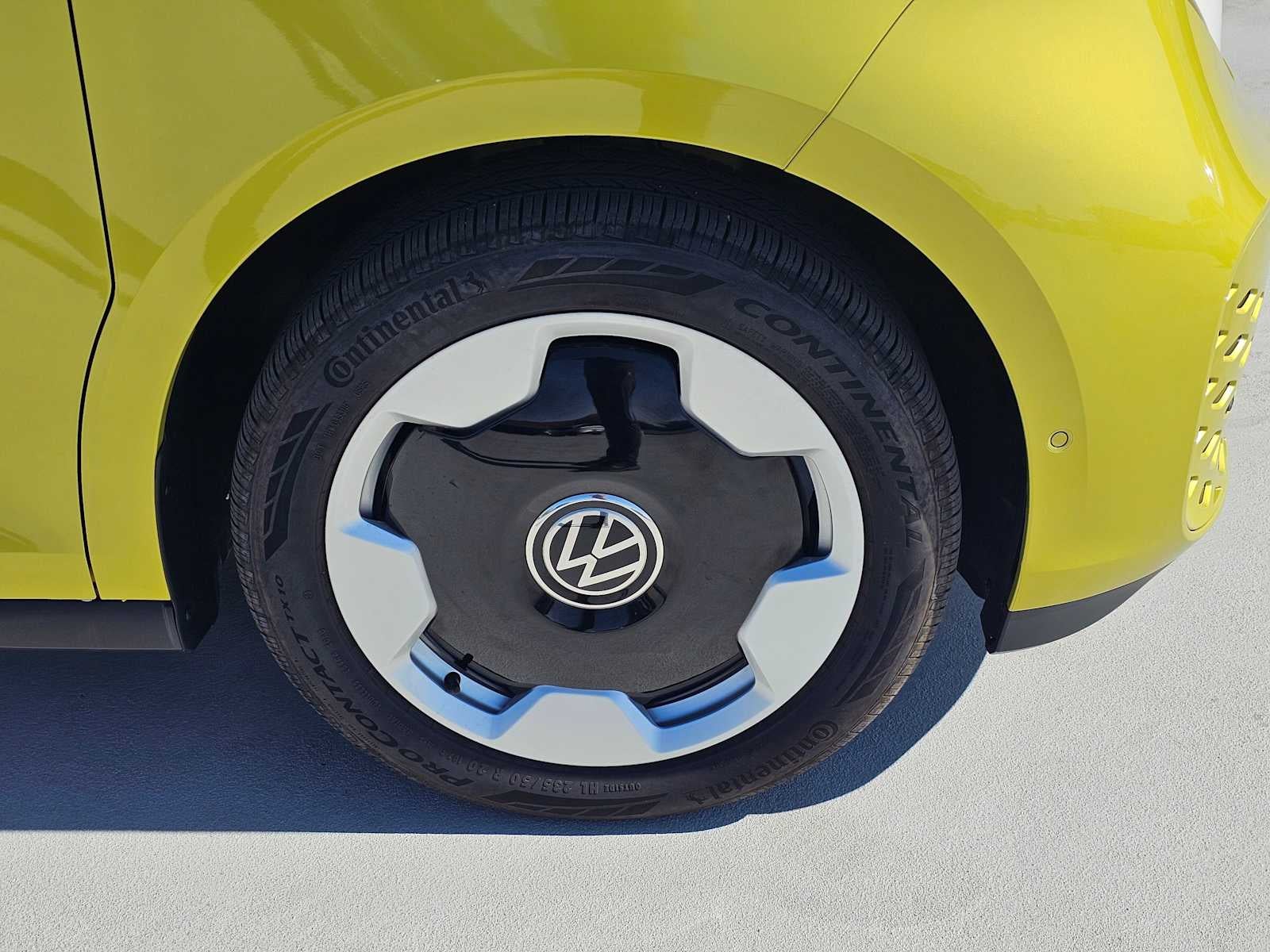 2025 Volkswagen ID. Buzz Pro S Plus