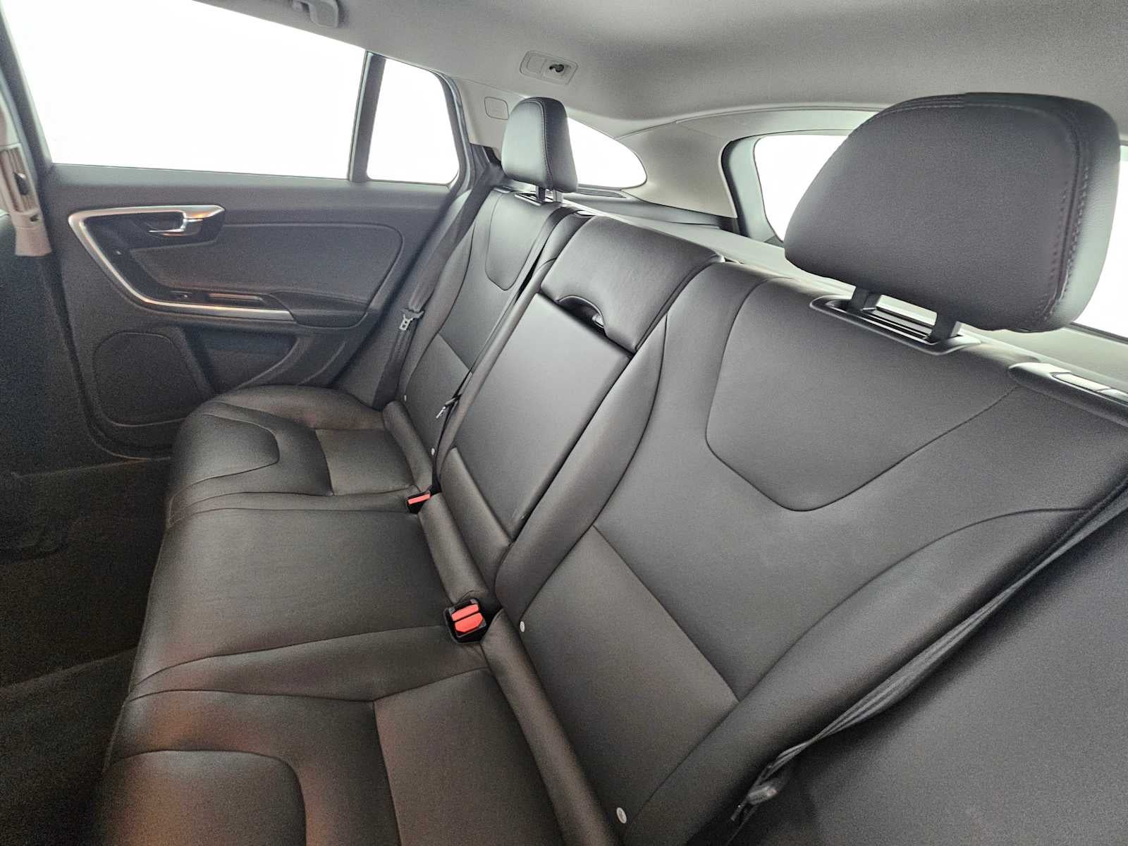 2016 Volvo V60 T5 Drive-E Platinum