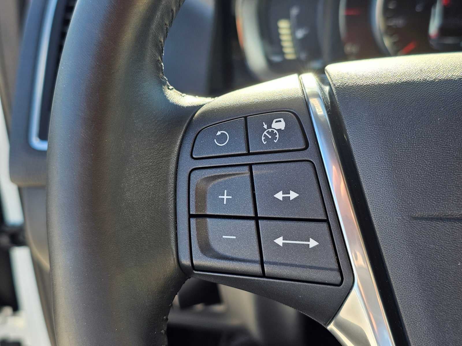 2016 Volvo XC60 T6 Platinum