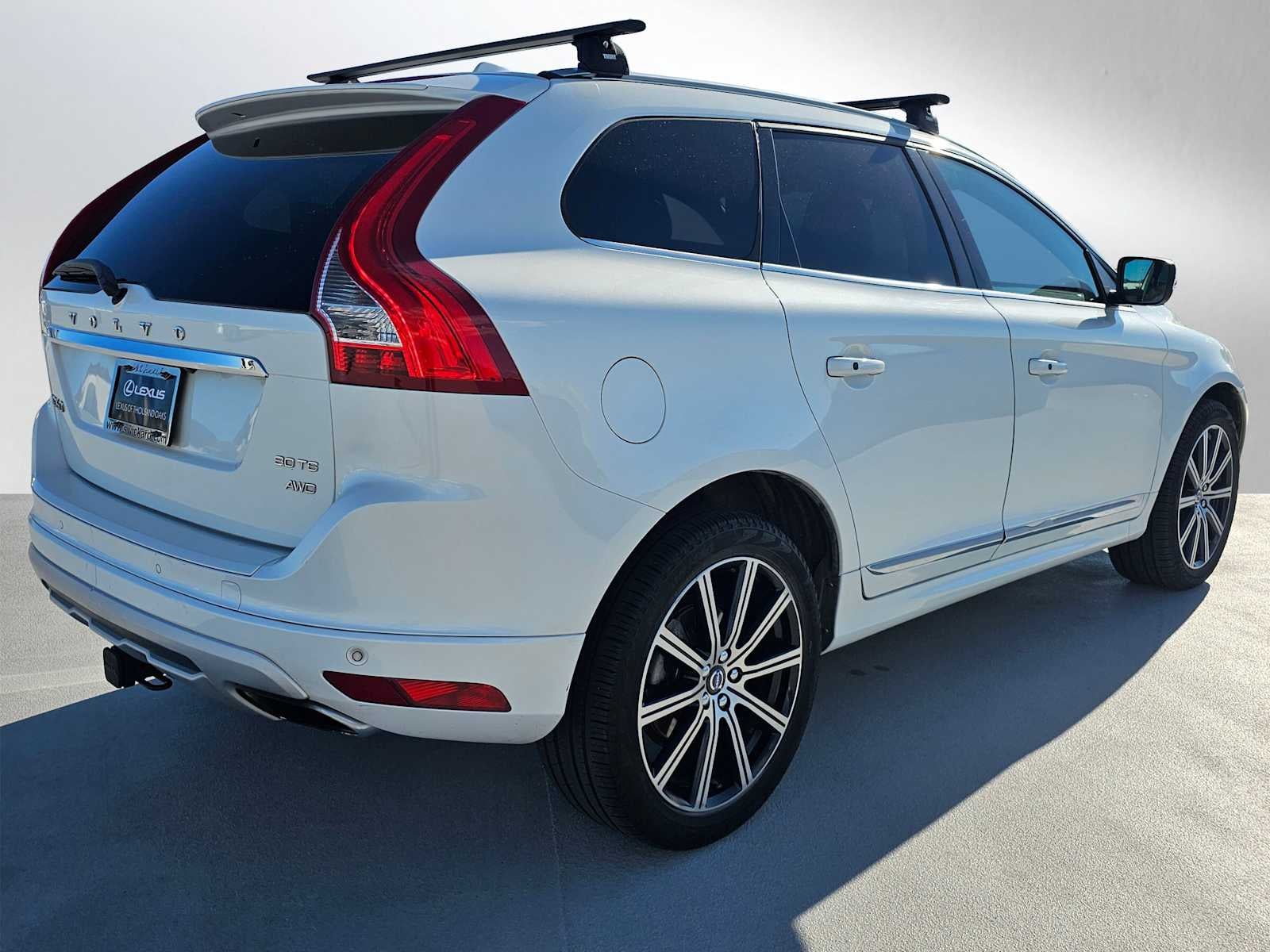 2016 Volvo XC60 T6 Platinum
