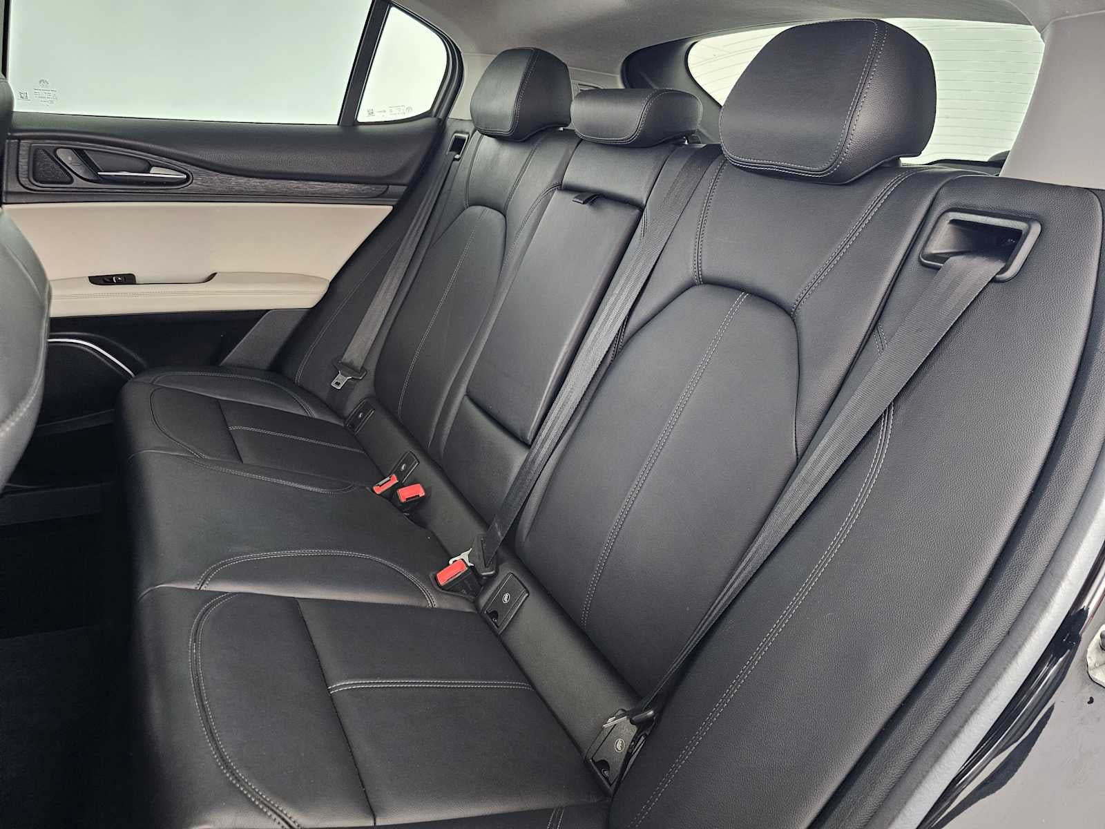 2020 Alfa Romeo Stelvio RWD