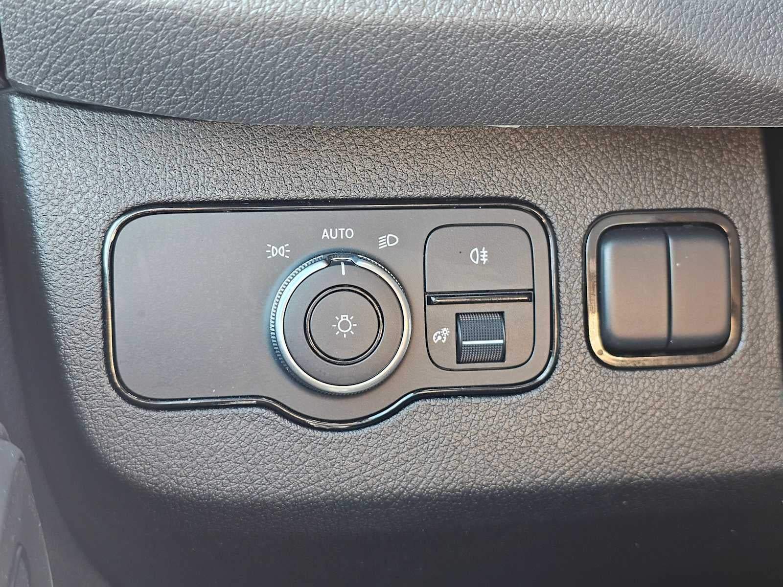 2025 Mercedes-Benz Sprinter Cargo Van 2500 Standard Roof I4 Diesel 144 RWD