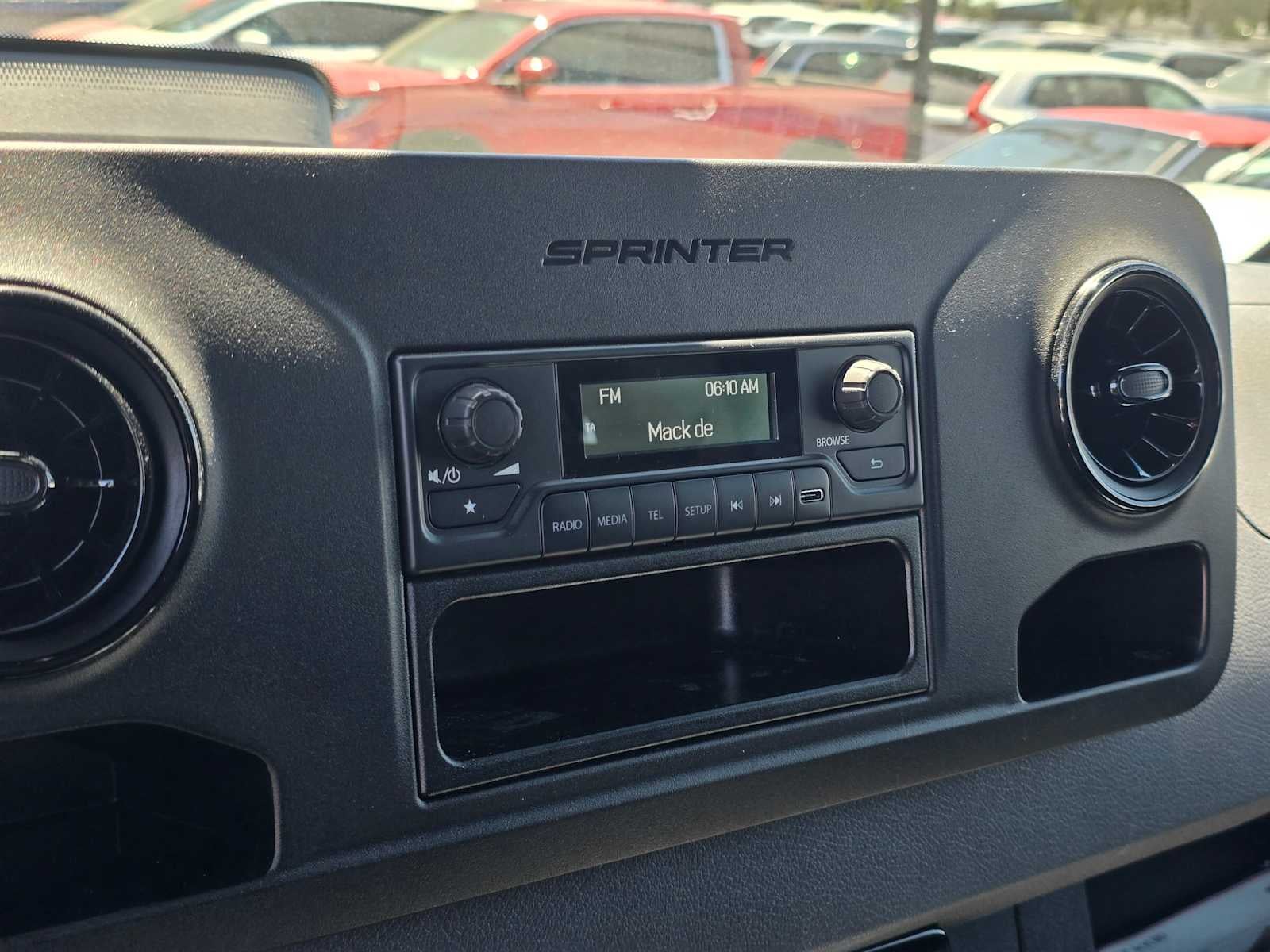 2025 Mercedes-Benz Sprinter Cargo Van 2500 Standard Roof I4 Diesel HO 144" RWD